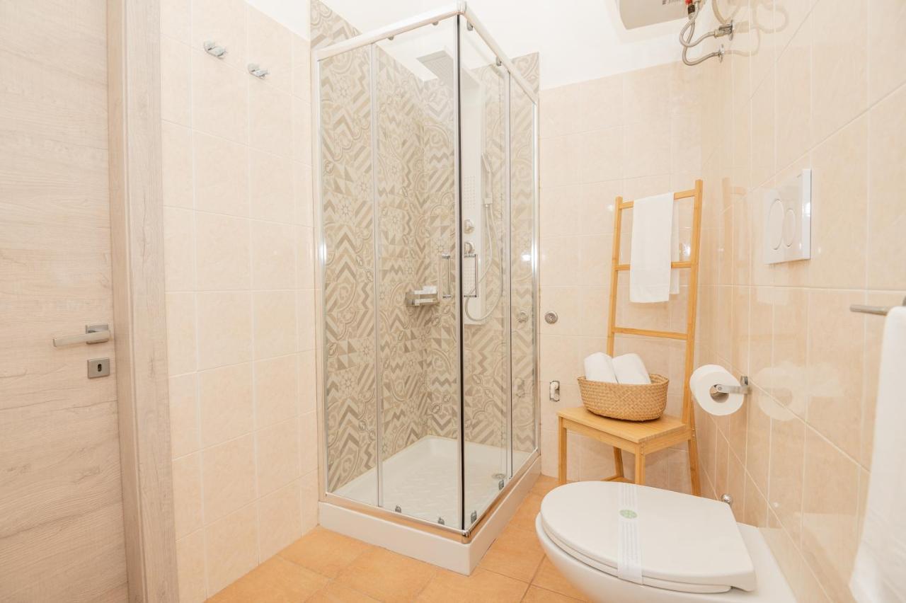 Hinode - Centro Apartment Vieste Bagian luar foto