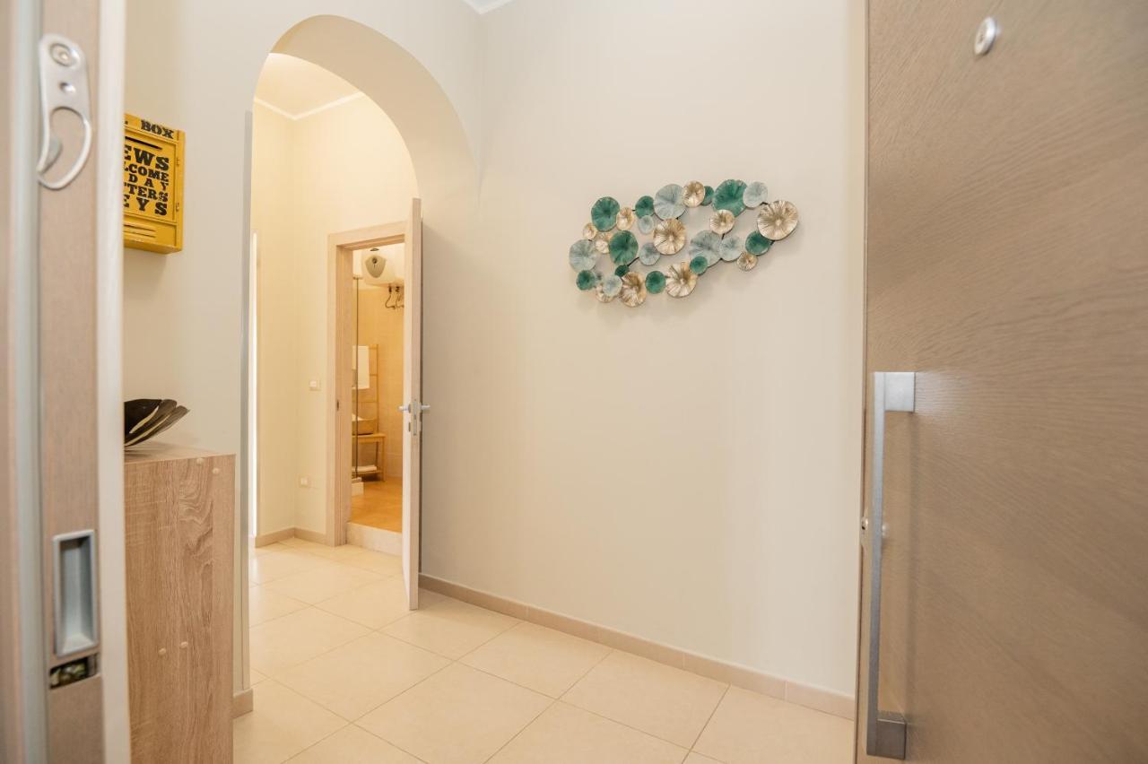 Hinode - Centro Apartment Vieste Bagian luar foto